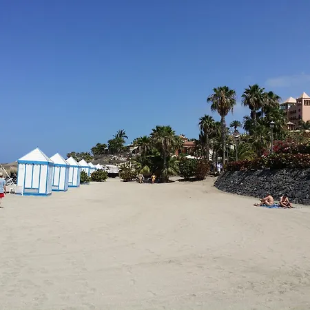 Casa Oasis Del Duque Close To Beach, Terrace, Pool, Wifi Apartment