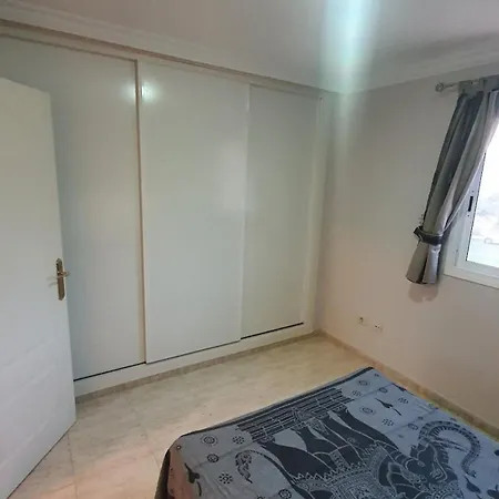 Casa Oasis Del Duque Close To Beach, Terrace, Pool, Wifi